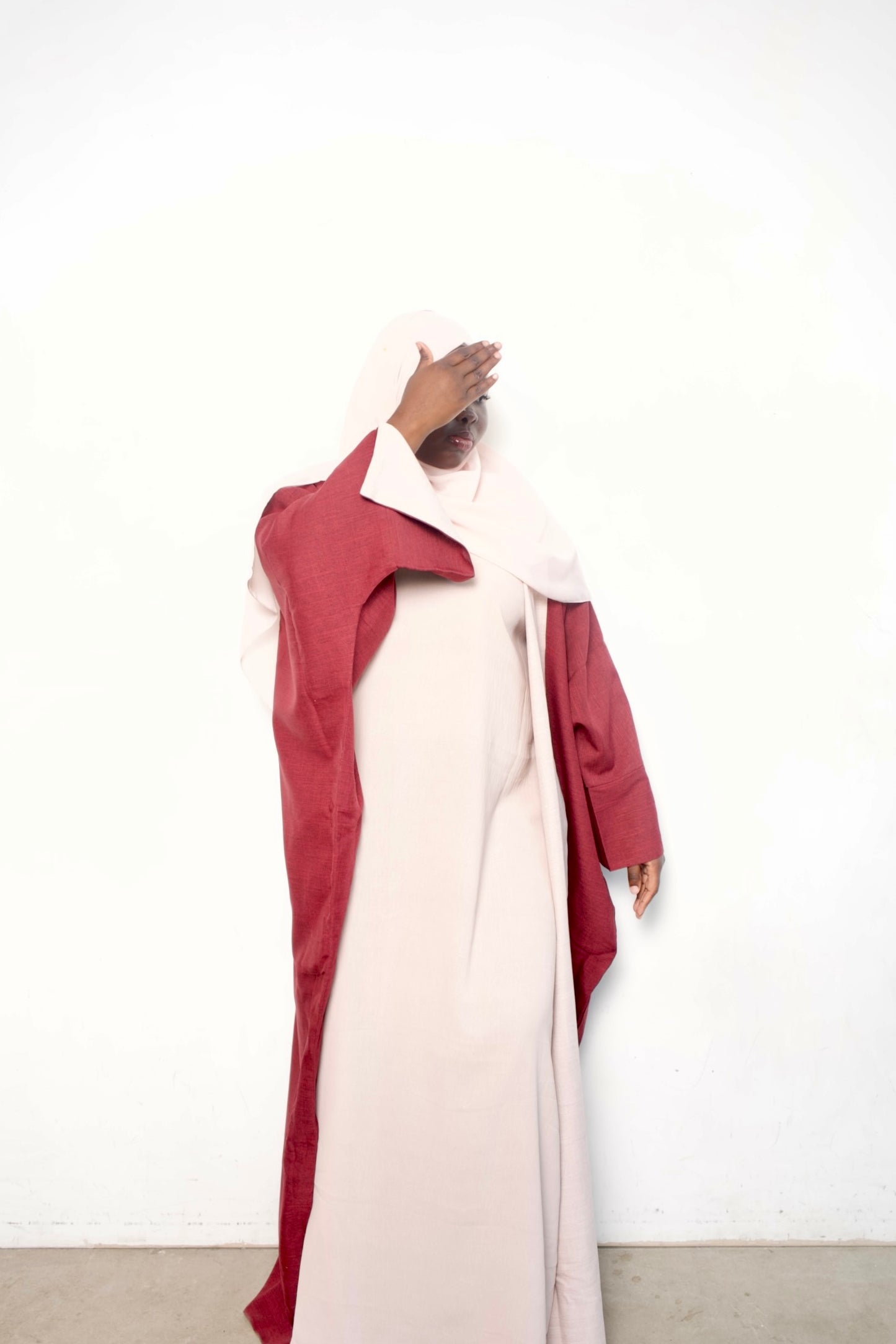 Crimson Reversible Linen Abaya Set