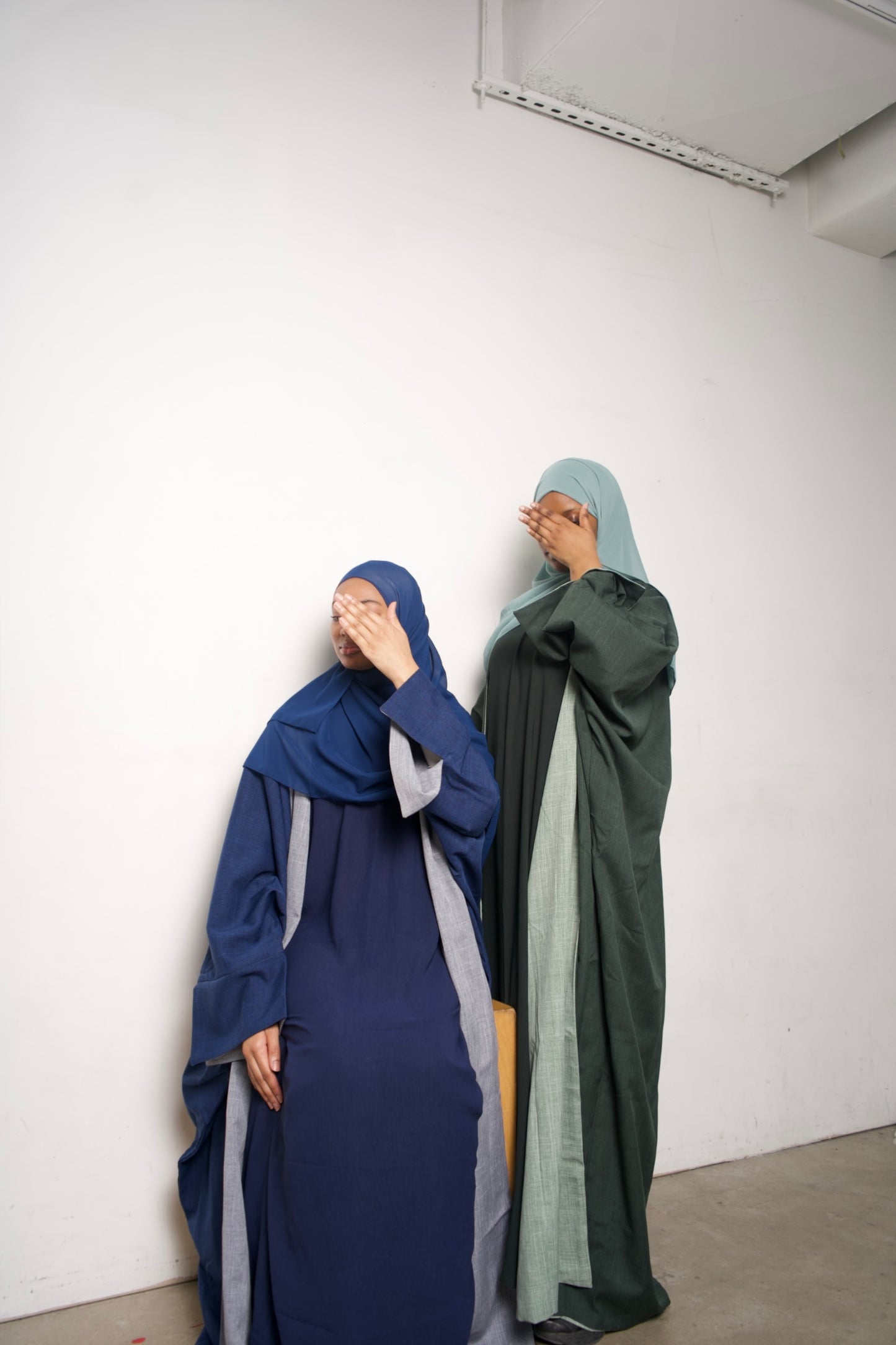 Green Reversible Linen Abaya Set