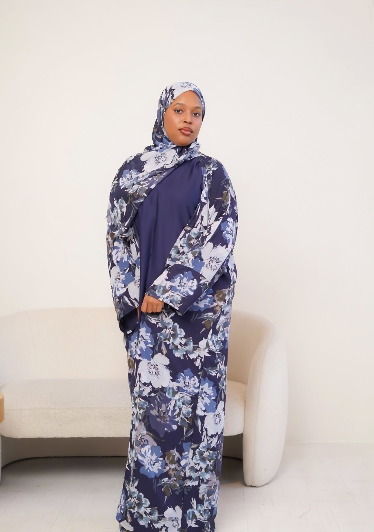Qamar Open Abaya