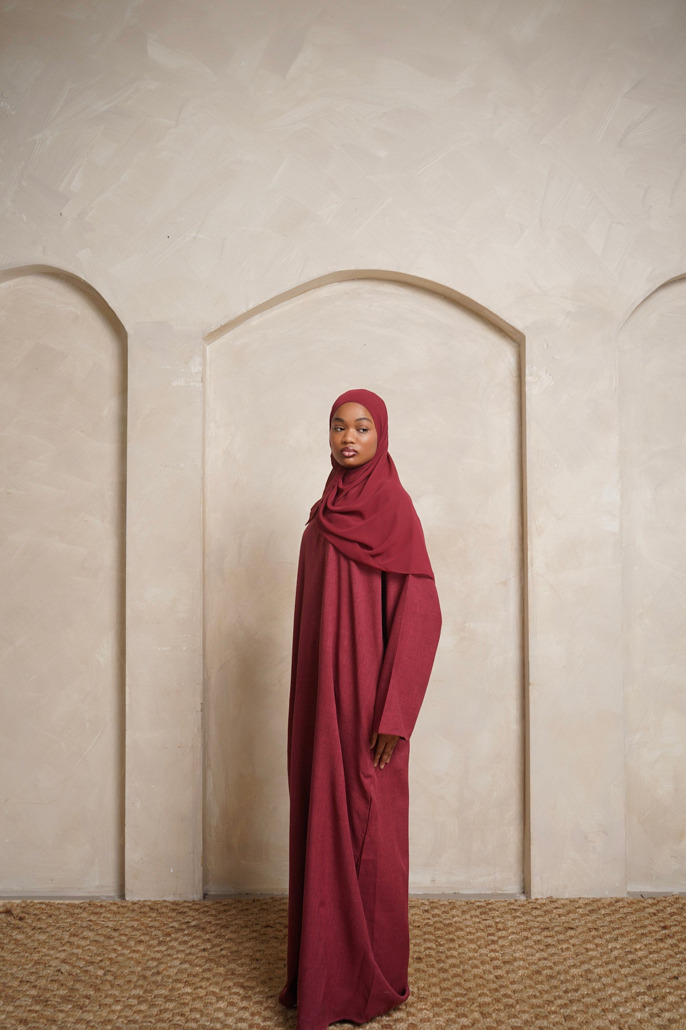 Maroon Linen Abaya